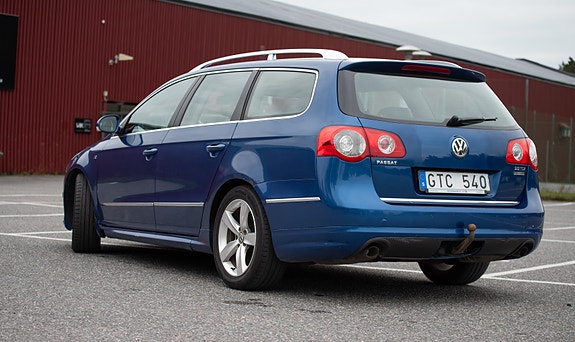 Volkswagen Passat 7 of 23