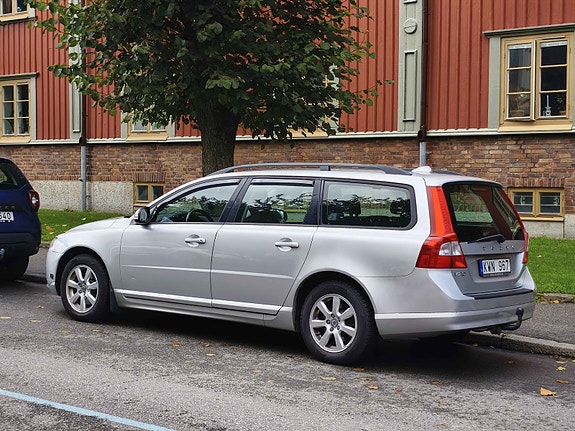 Volvo V70 16 of 16