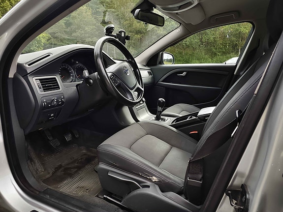 Volvo V70 9 of 16