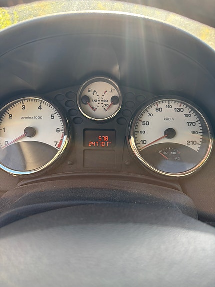 Peugeot 207 3 of 4
