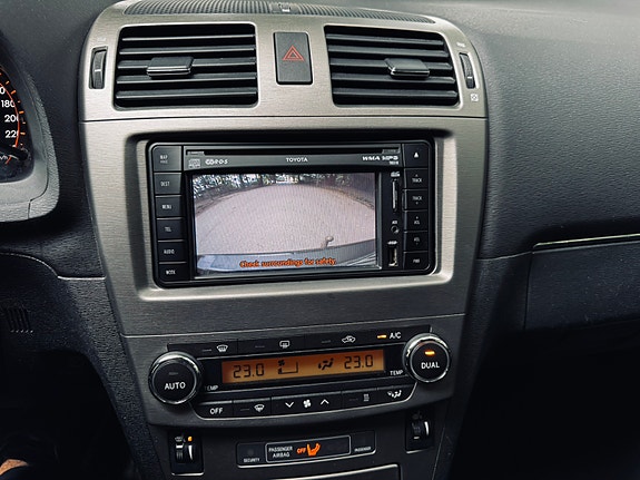 Toyota Avensis 8 of 9
