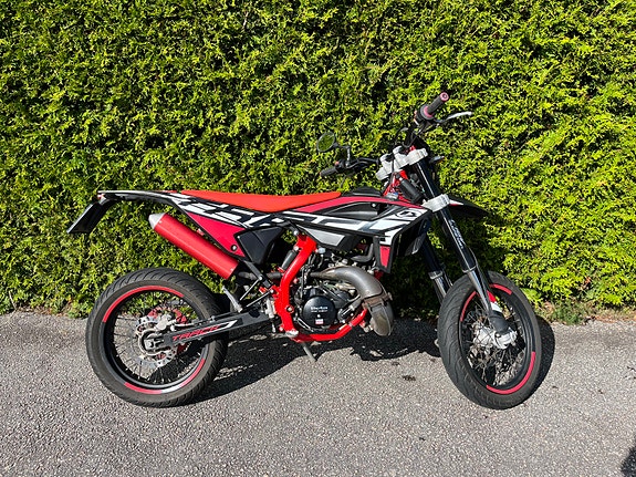 Beta RR 50 Motard Track 2 of 6