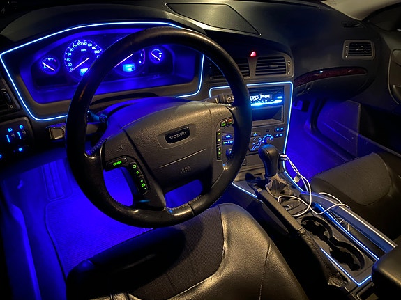 Volvo XC70 6 of 6