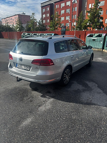 Volkswagen Passat 4 of 6