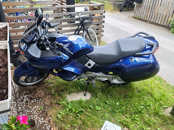 Honda NT650V Deauville 8 of 8