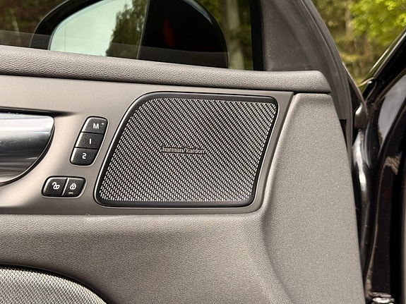 Volvo V60 7 of 9