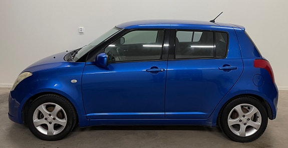 Suzuki Swift 2 of 8