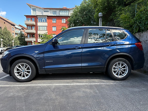 BMW X3 2 of 9