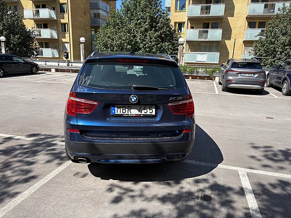 BMW X3 9 of 9