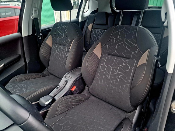 Peugeot 2008 24 of 25