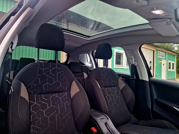 Peugeot 2008 25 of 25