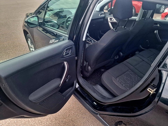 Peugeot 2008 10 of 25
