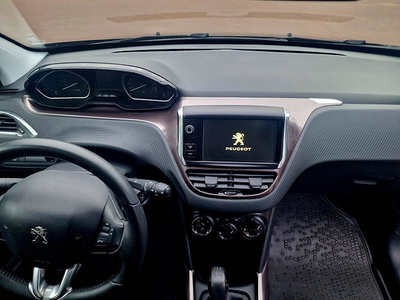 Peugeot 2008 20 of 25