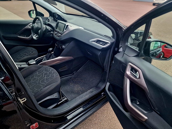 Peugeot 2008 11 of 25