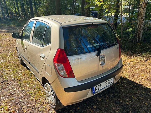 Hyundai i10 3 of 8