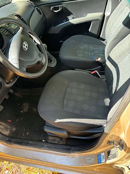 Hyundai i10 6 of 8