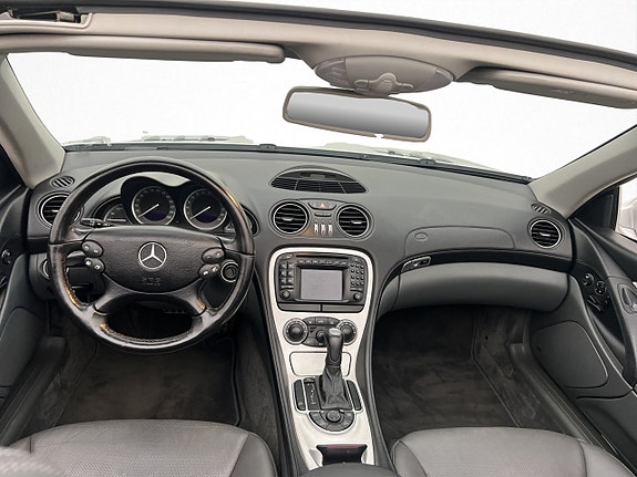 Mercedes-Benz SL500 13 of 30