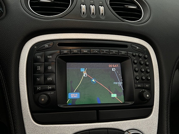 Mercedes-Benz SL500 21 of 30