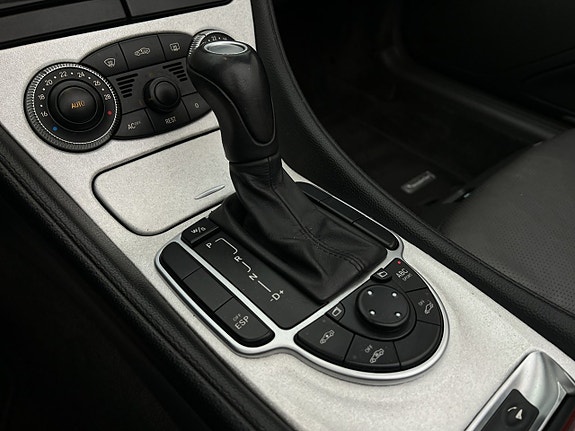 Mercedes-Benz SL500 25 of 30