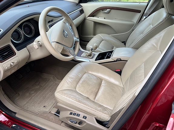 Volvo XC70 6 of 14