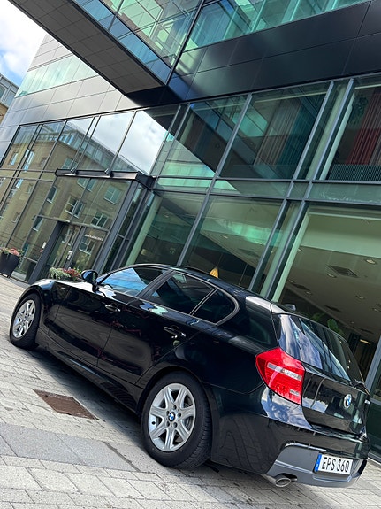 BMW 120d 4 of 12