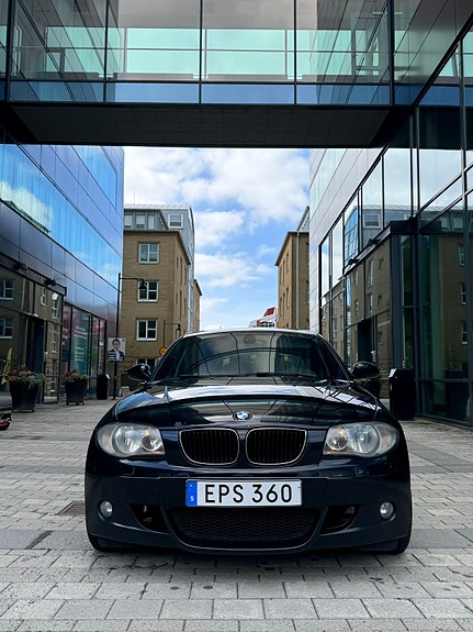BMW 120d 2 of 12