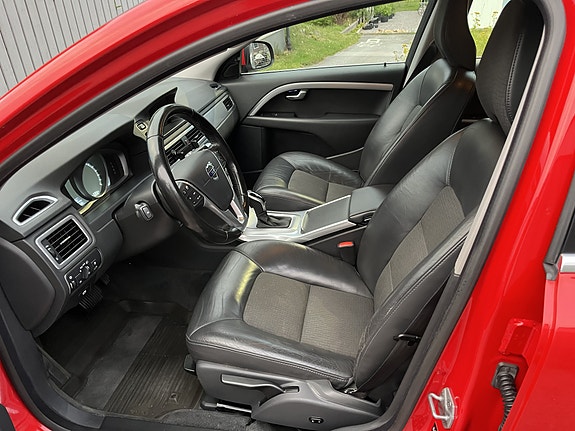 Volvo V70 4 of 9