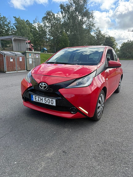 Toyota Aygo 2 of 10