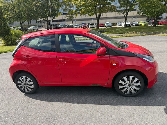 Toyota Aygo 7 of 10