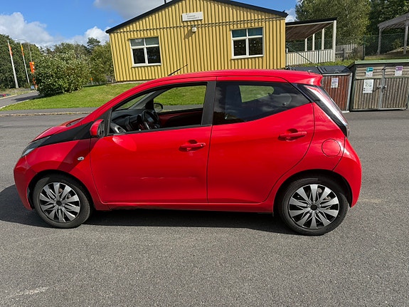 Toyota Aygo 8 of 10