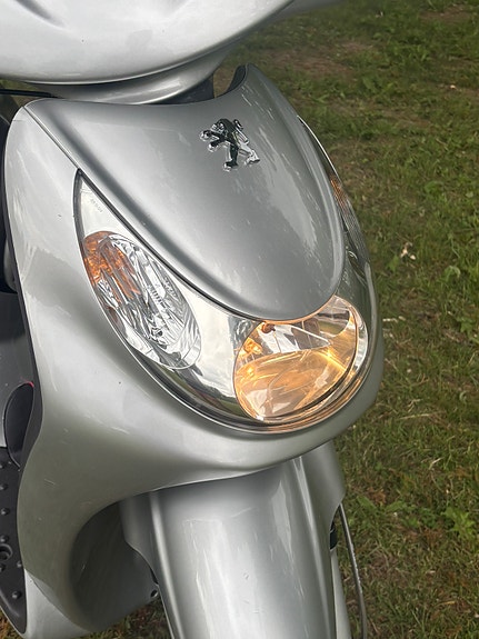 Peugeot Looxor100cc 2 of 6