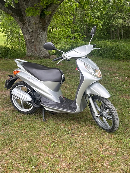 Peugeot Looxor100cc 4 of 6