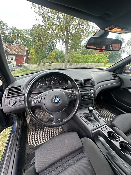 BMW 320i 6 of 8