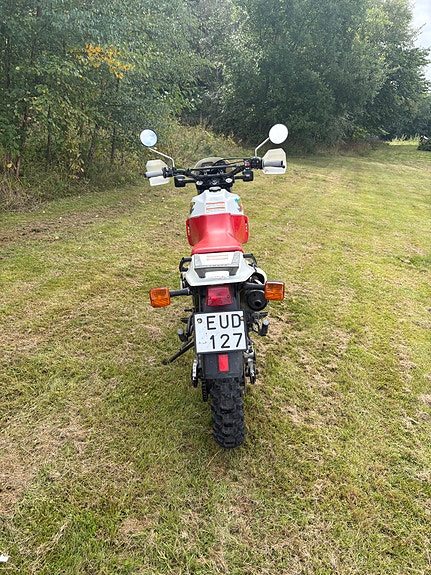 Yamaha XT600E 6 of 9
