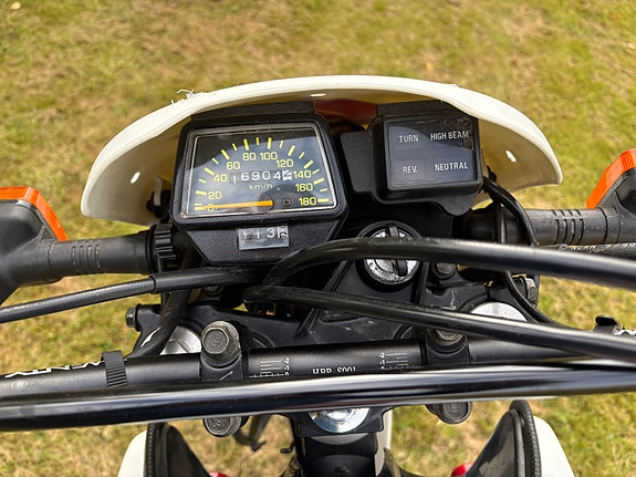 Yamaha XT600E 7 of 9