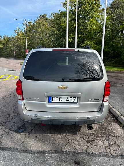 Chevrolet Uplander 4 of 14