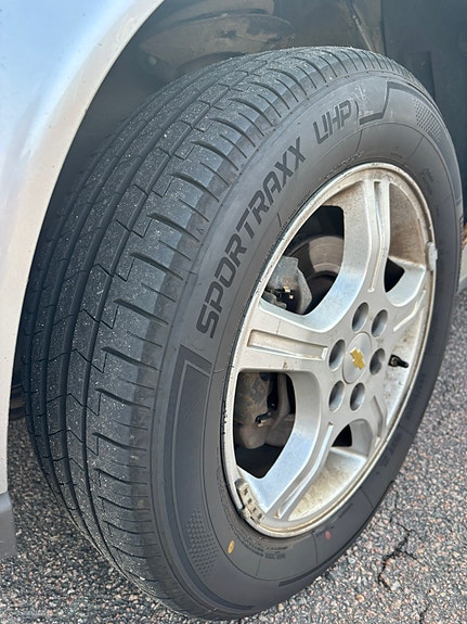 Chevrolet Uplander 5 of 14