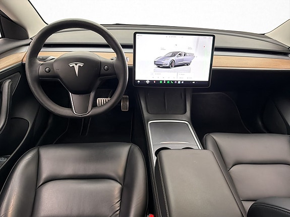 Tesla Model 3 13 of 30