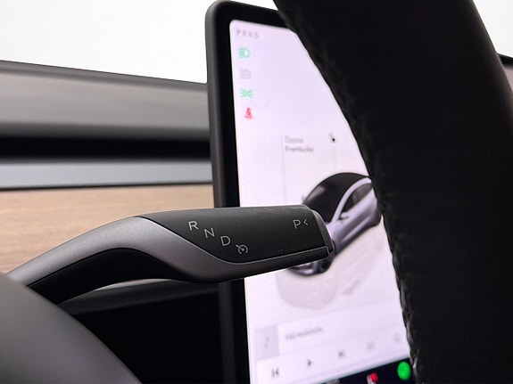 Tesla Model 3 23 of 30