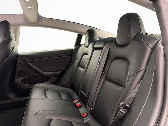 Tesla Model 3 28 of 30