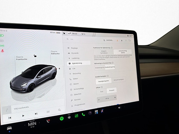 Tesla Model 3 20 of 30