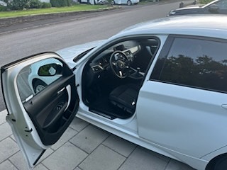 BMW 118d 9 of 11