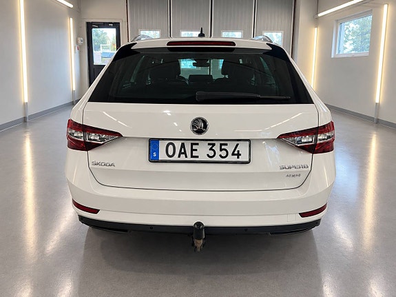 Skoda Superb 4 of 12