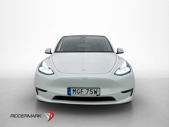 Tesla Model Y 2 of 30