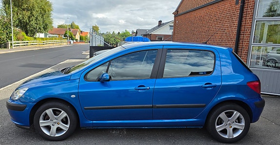 Peugeot 307 2 of 21