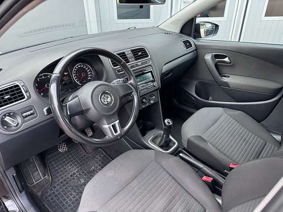 Volkswagen Polo 8 of 14