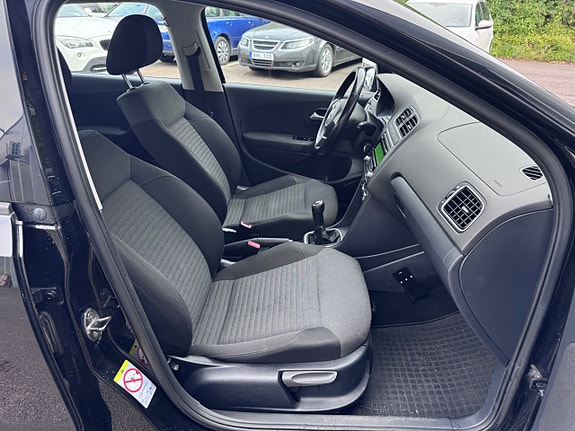 Volkswagen Polo 13 of 14
