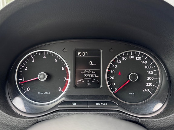Volkswagen Polo 11 of 14