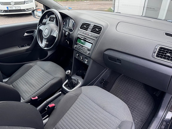 Volkswagen Polo 12 of 14