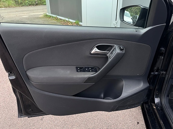 Volkswagen Polo 7 of 14